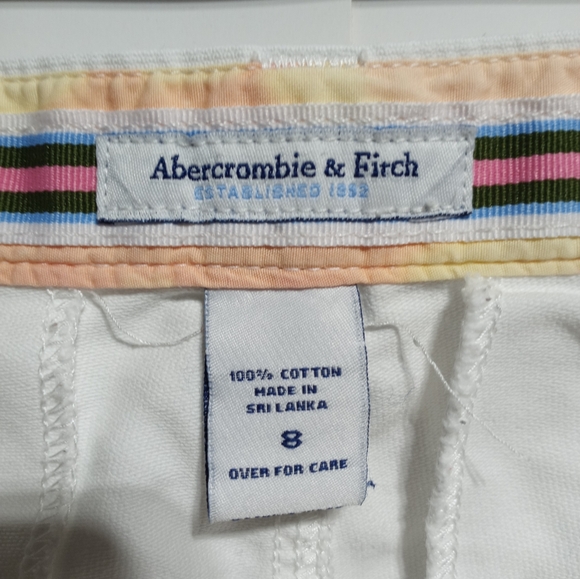 Abercrombie & Fitch Woman's Low Rise White 100% Cotton Shorts Size 8 - Picture 8 of 9